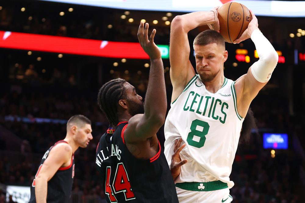 却稳稳把控 却稳稳把控